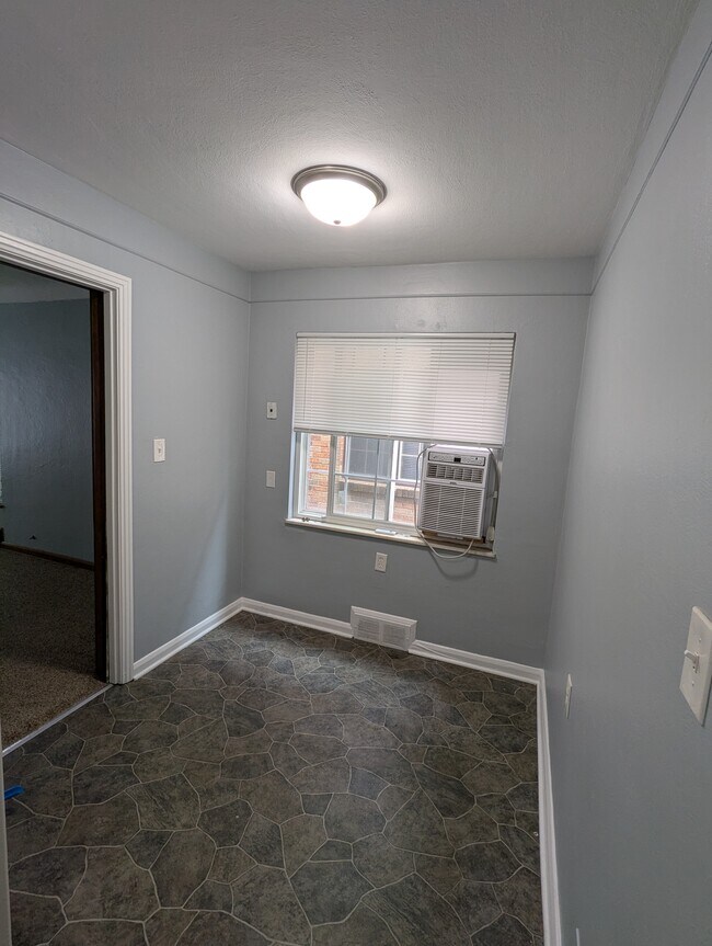 Building Photo - 3805 Torrance Dr