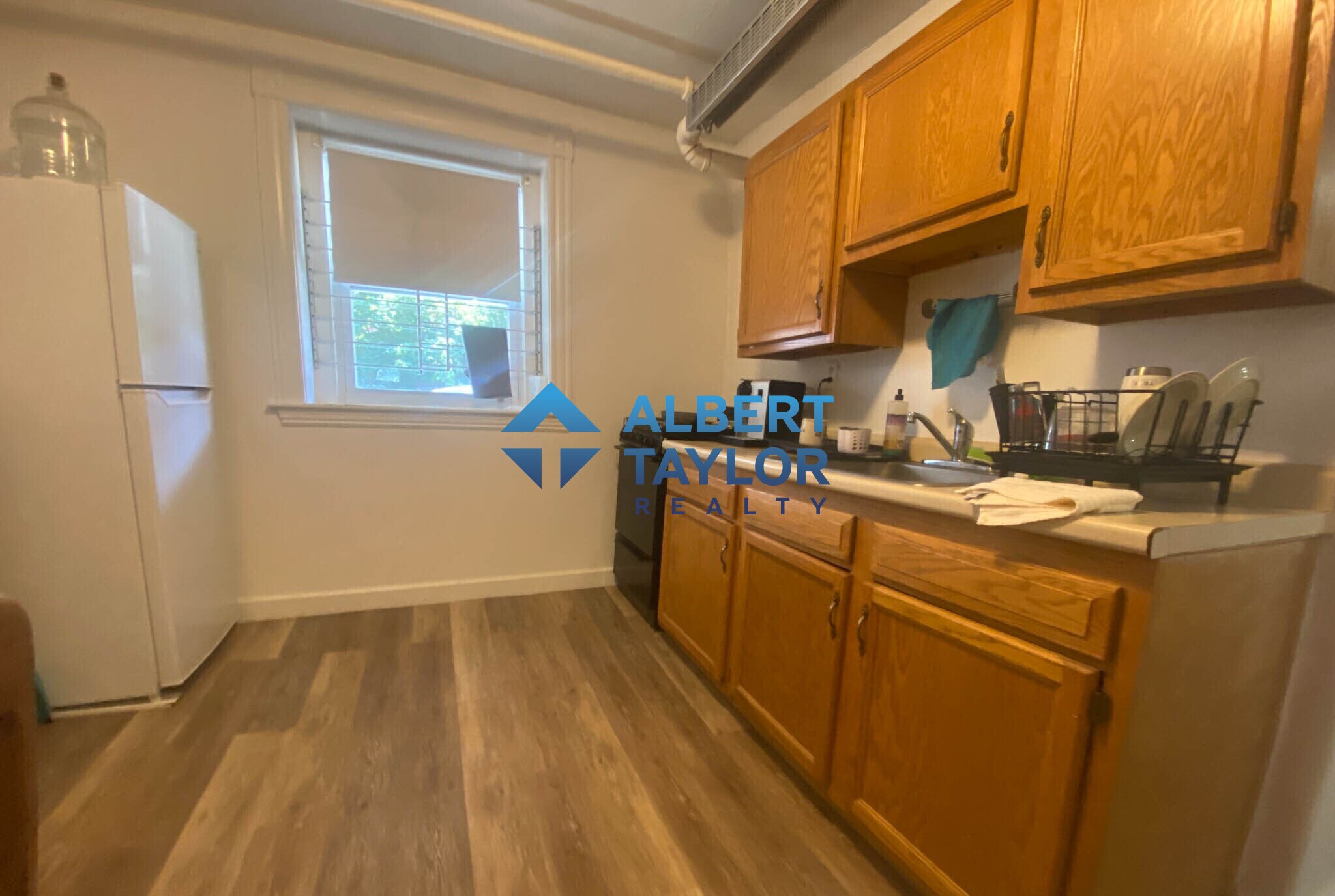 Building Photo - 1581 Beacon St