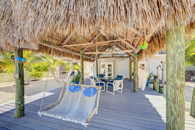 Building Photo - 157 Ocean Dr