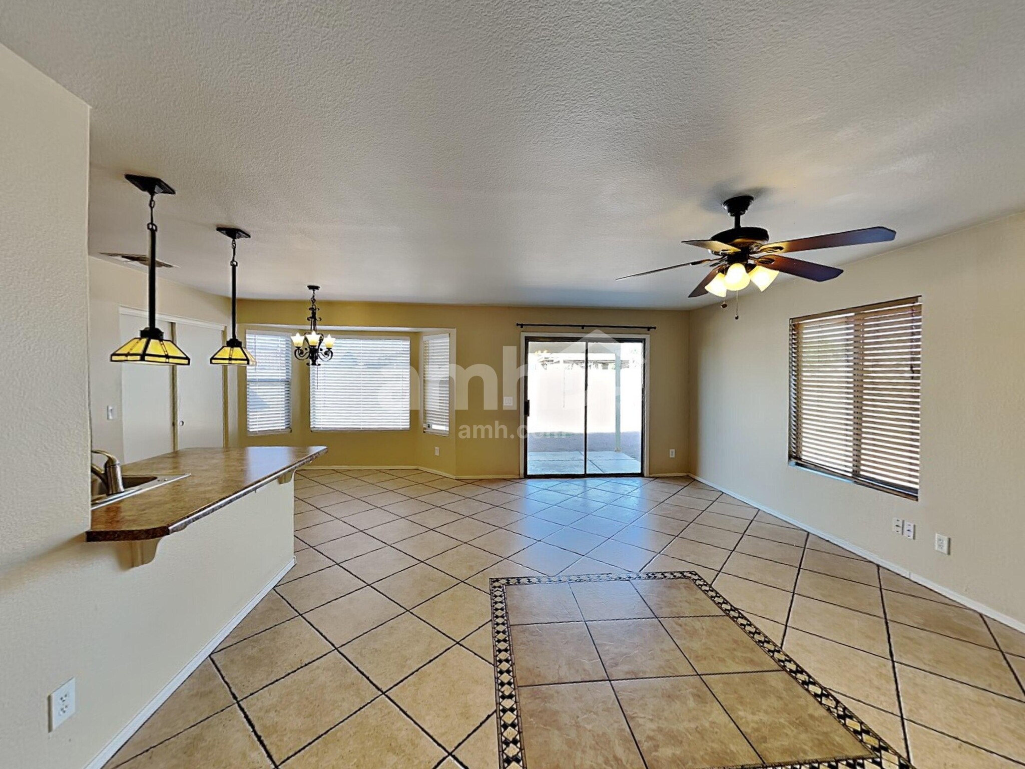 Building Photo - 5453 N 77th Ln
