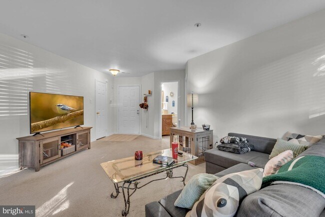 Building Photo - 5006 Dorsey Hall Dr