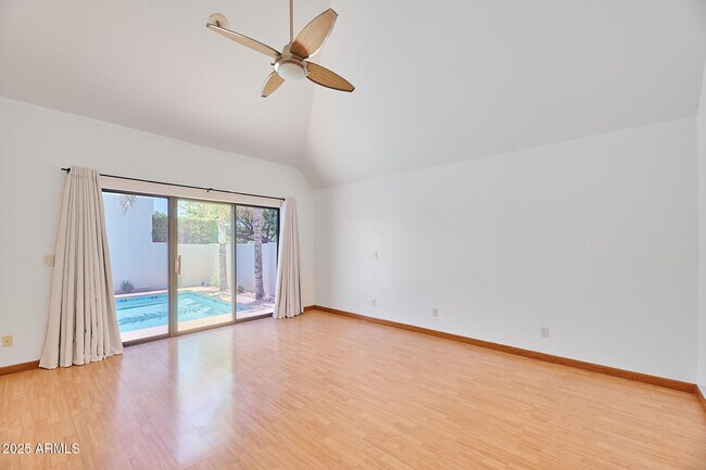 Building Photo - 5336 N 25th St