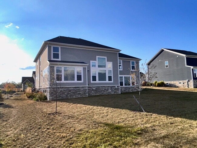 Building Photo - Home For Lease