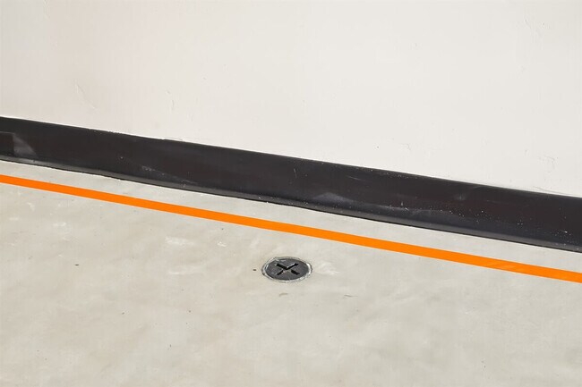 Building Photo - 303 CM Rdg Ln