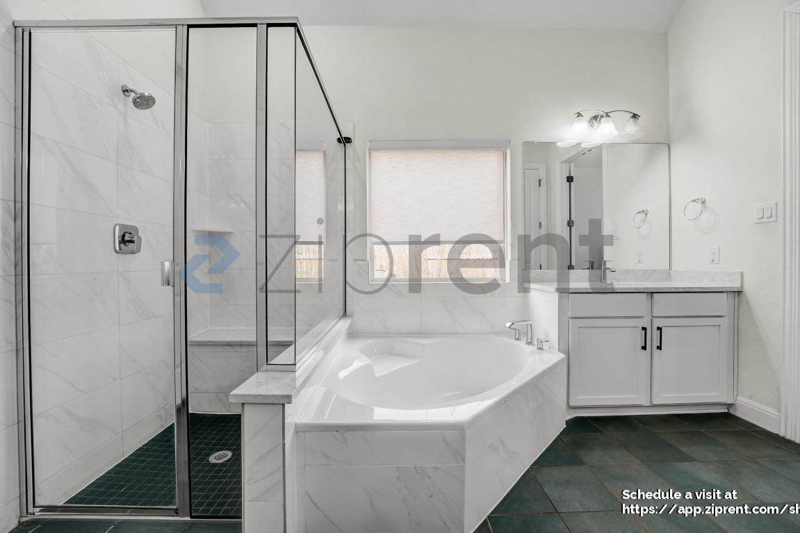 Building Photo - 1349 Ridge Runner Dr