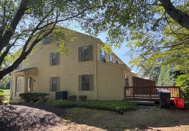 Building Photo - 291 McIntosh Rd