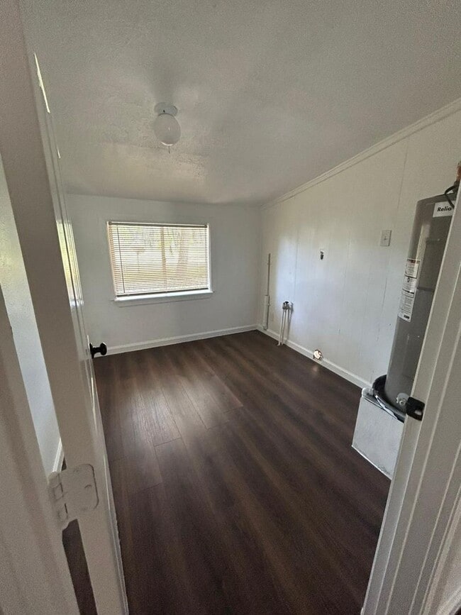 Building Photo - Gorgeous all renovated Home in Richwood, TX