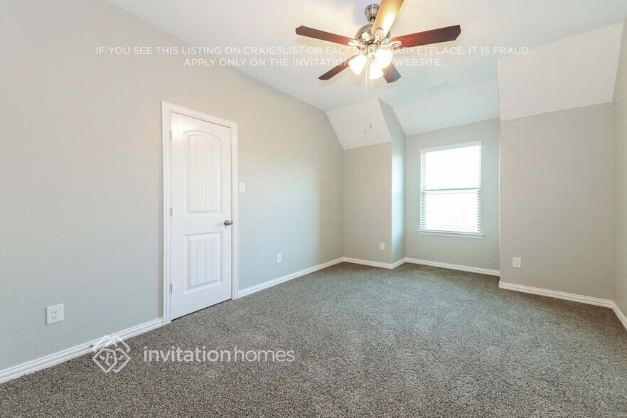 Building Photo - 4717 Ray Roberts Dr