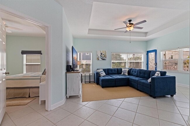 Building Photo - 106 7th Ave