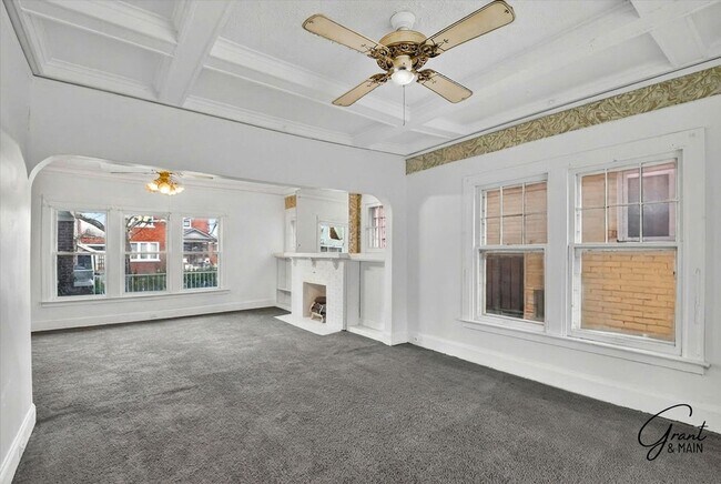 Building Photo - 2685 Clairmount Ave