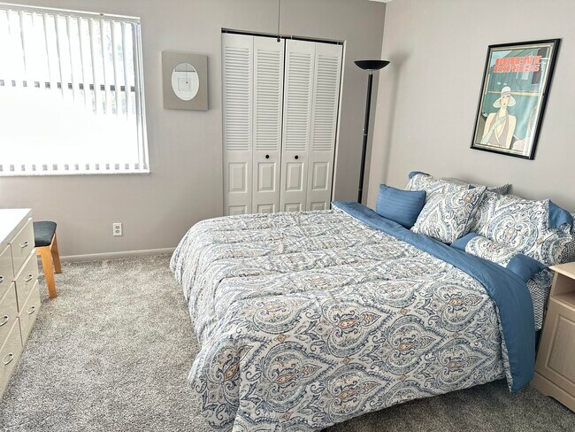 Building Photo - 7593 Tahiti Ln