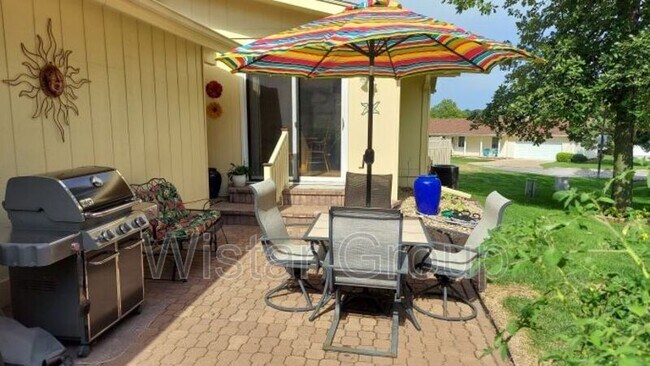 Building Photo - 16105 Arbor Ct