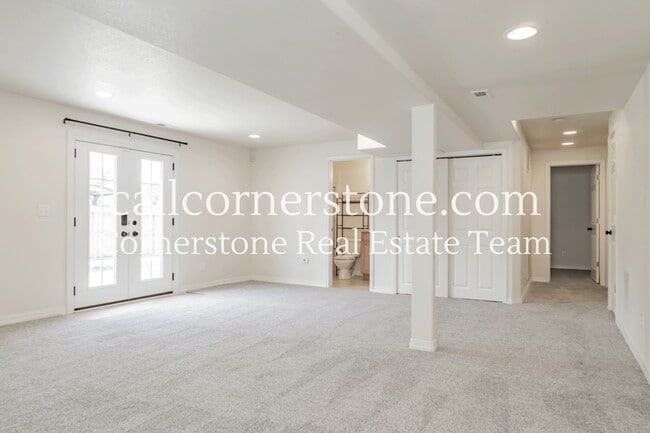 Building Photo - 4735 Malcom Ct