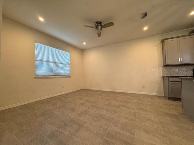 Building Photo - 8936 Matriarca Aly