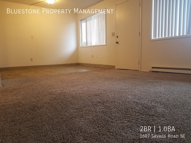 Building Photo - 1607 Savage Rd NE