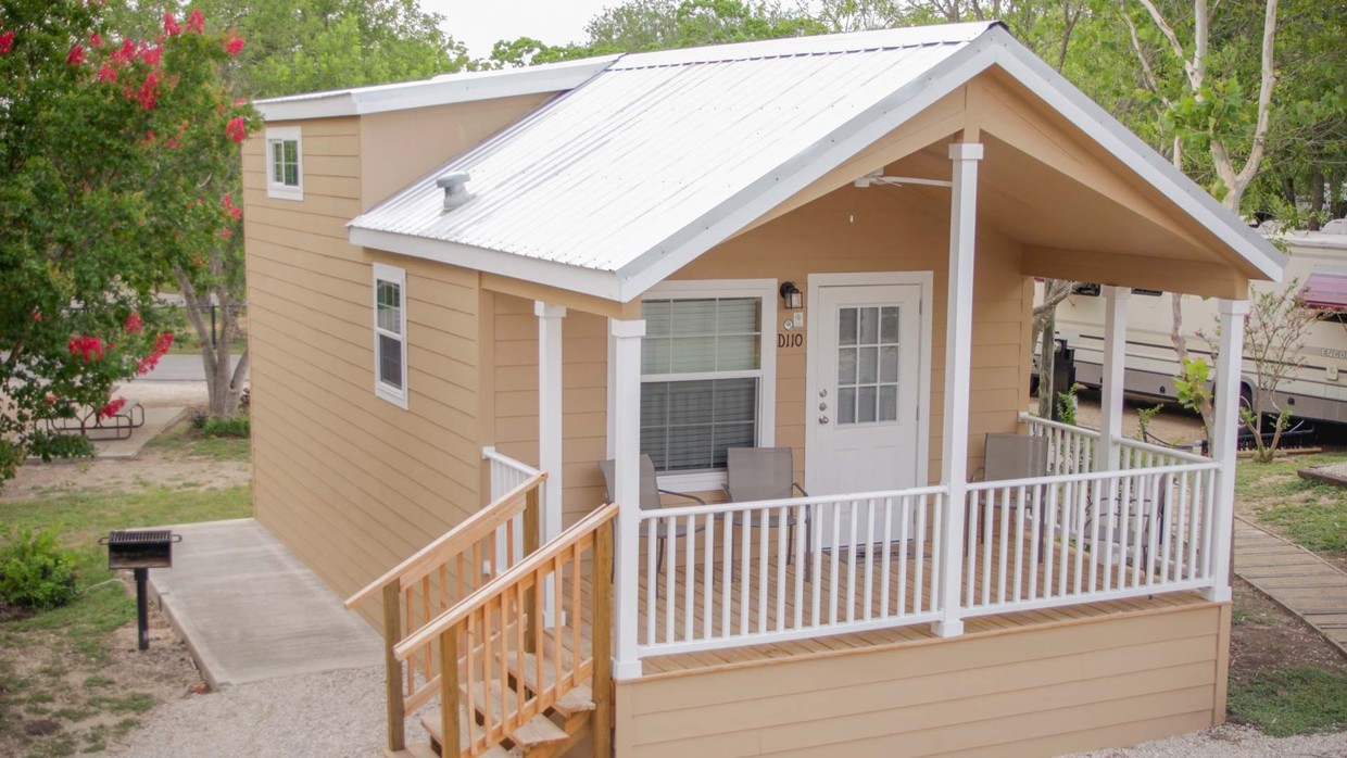 Hill Country Cottage And Rv Resort New Braunfels Tx Apartment