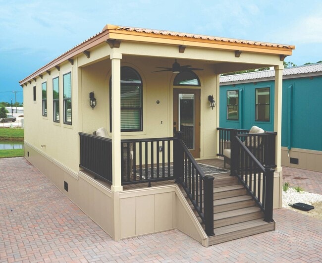 Primary Photo - 6165 Talon Bay Dr