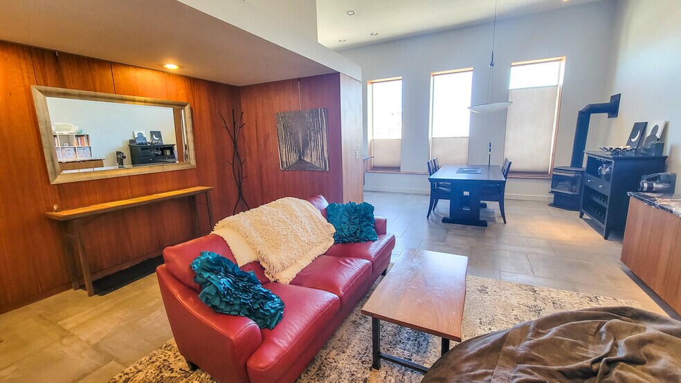 Building Photo - 210 W Superior St