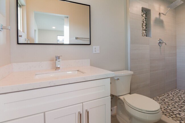 Building Photo - 4 Bedroom, 3 Baths, includes 2 Master Suites Just 1-Mile from ASU