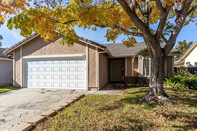 Building Photo - ***STUNNING SAN MARCOS 3 BED 2 BATH***OPEN...