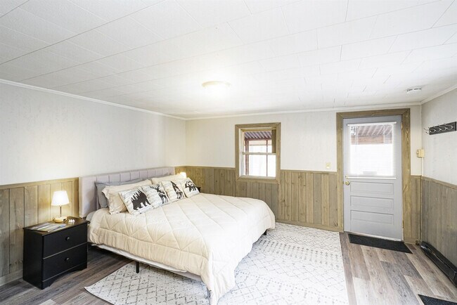 Building Photo - 72 Faulkner Rd