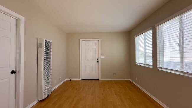 Building Photo - Spacious 1 Bdrm Guesthouse In the Heart Of Pacific Beach