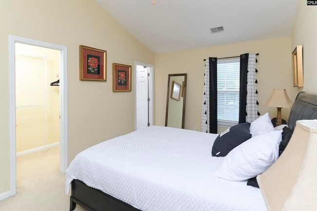 Building Photo - 106 Tuscany Ct