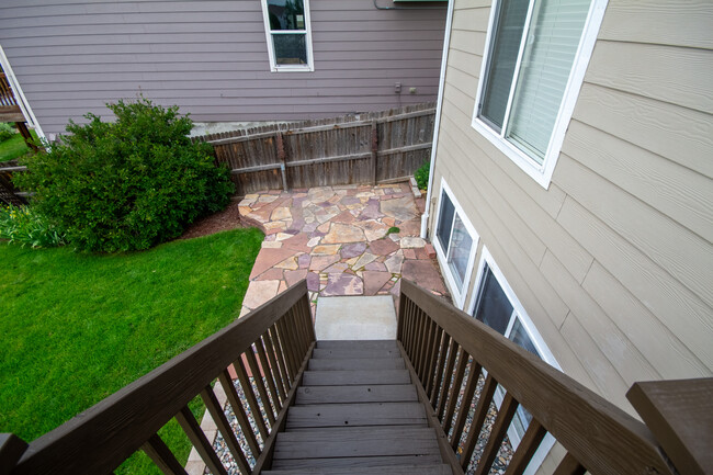 Building Photo - 5747 Jaguar Way