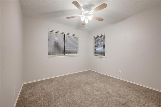 Building Photo - 1504 Ashwood Ln