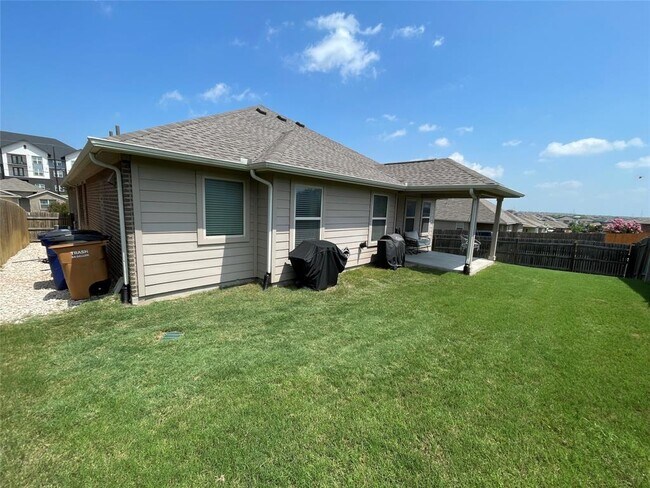 Building Photo - 13313 Henneman Dr