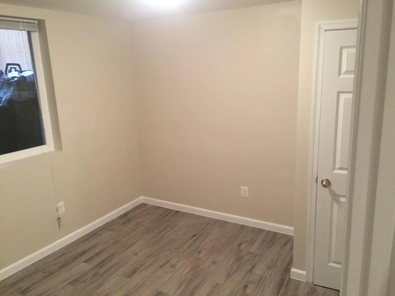 Building Photo - 923 T St NW