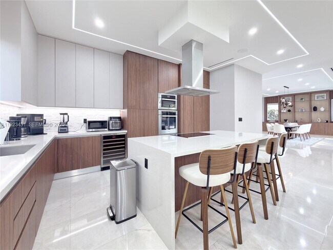 Building Photo - 10098 NW 74th Terrace