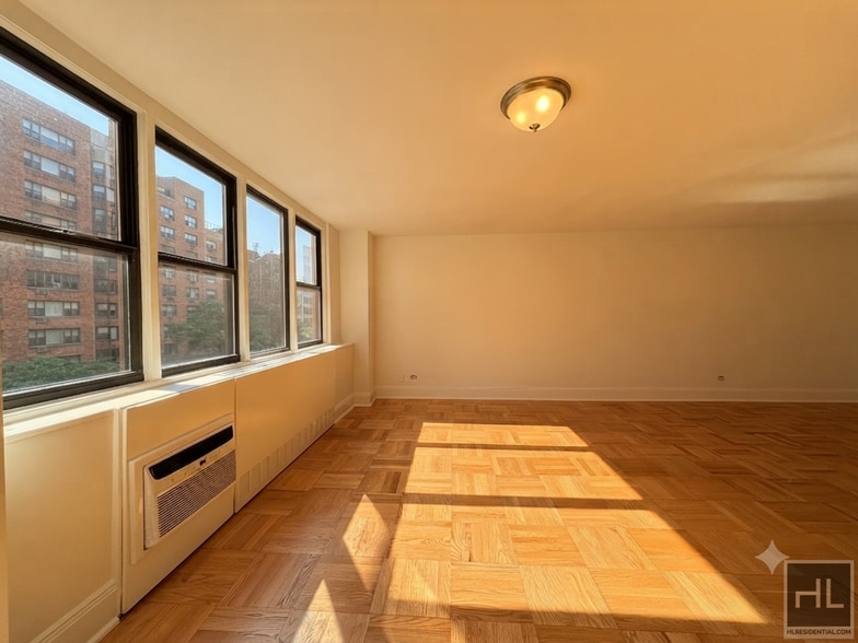 Building Photo - East 79th Street