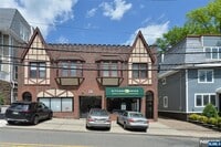 Building Photo - 38 River Edge Rd
