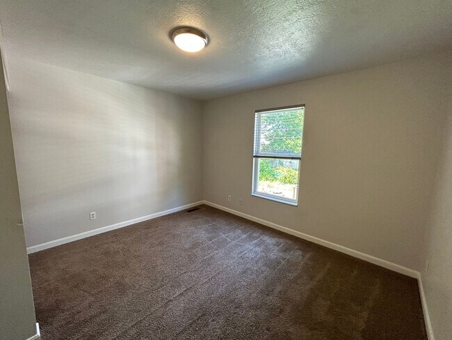 Building Photo - WESTWOOD- 3 Bed/ 2 full bath with 2 car garage