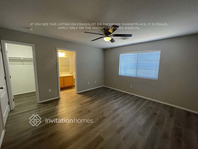 Building Photo - 1551 E Betsy Ln