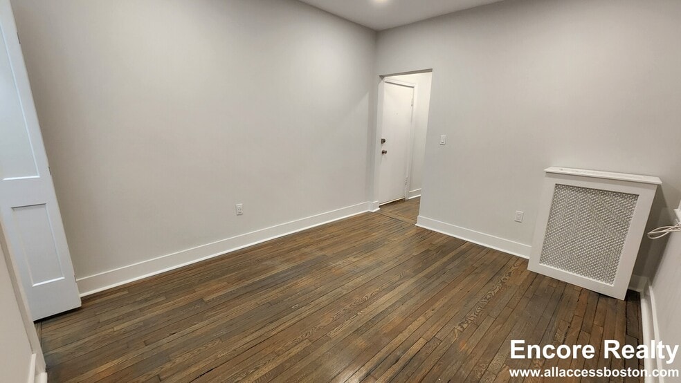 Building Photo - 110 Park St