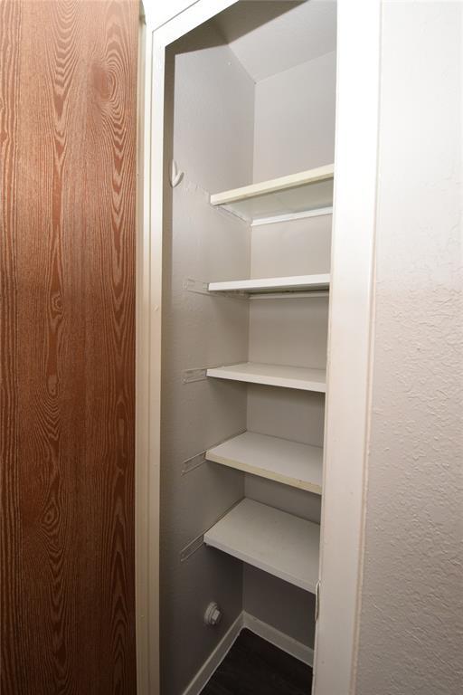 Building Photo - 12309 Dellrey Dr