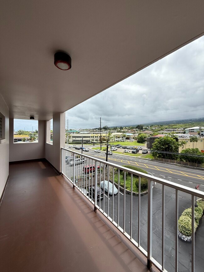 Building Photo - 75-5766-5766 Kuakini Hwy