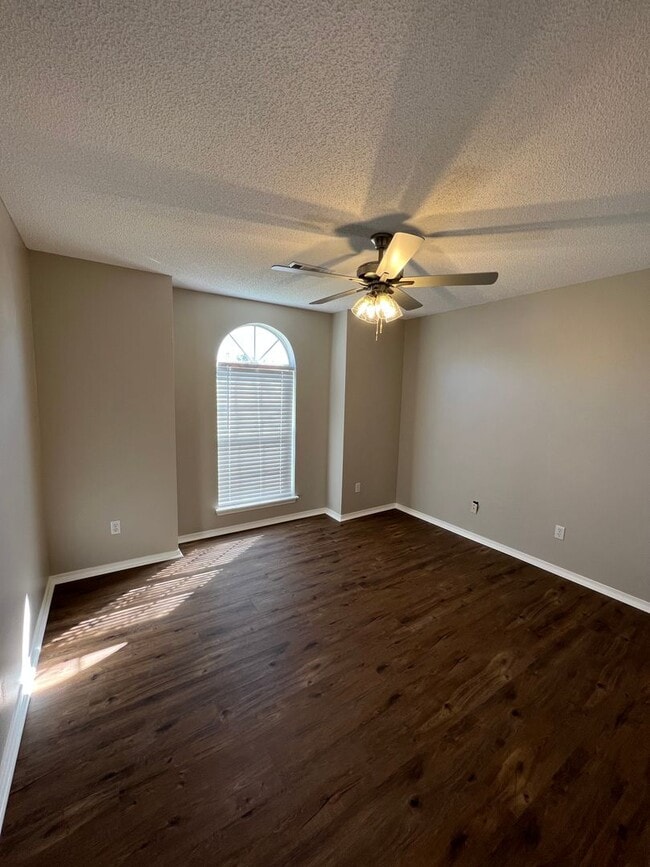 Building Photo - 161 Ridgecrest Dr