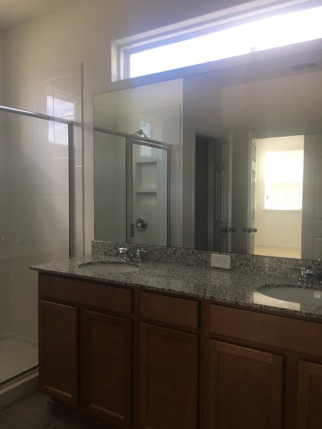 Building Photo - Brand New 3 Bedroom!!! at West side Villag...