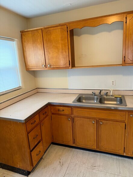 Building Photo - 1109 Lafayette Ave