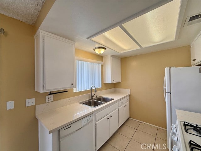 Building Photo - 901 N Dalton Ave