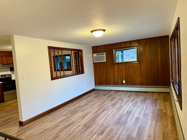 Building Photo - 66 Milliken Ave