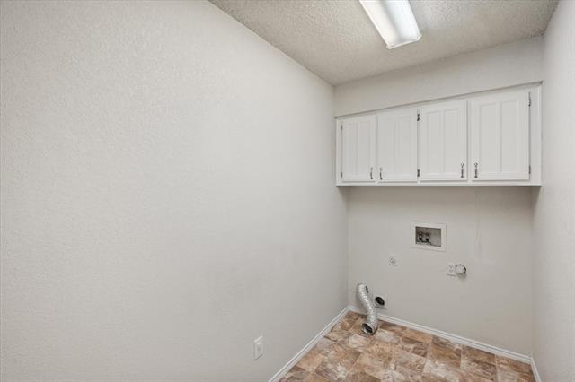 Building Photo - 931 Fiero Dr