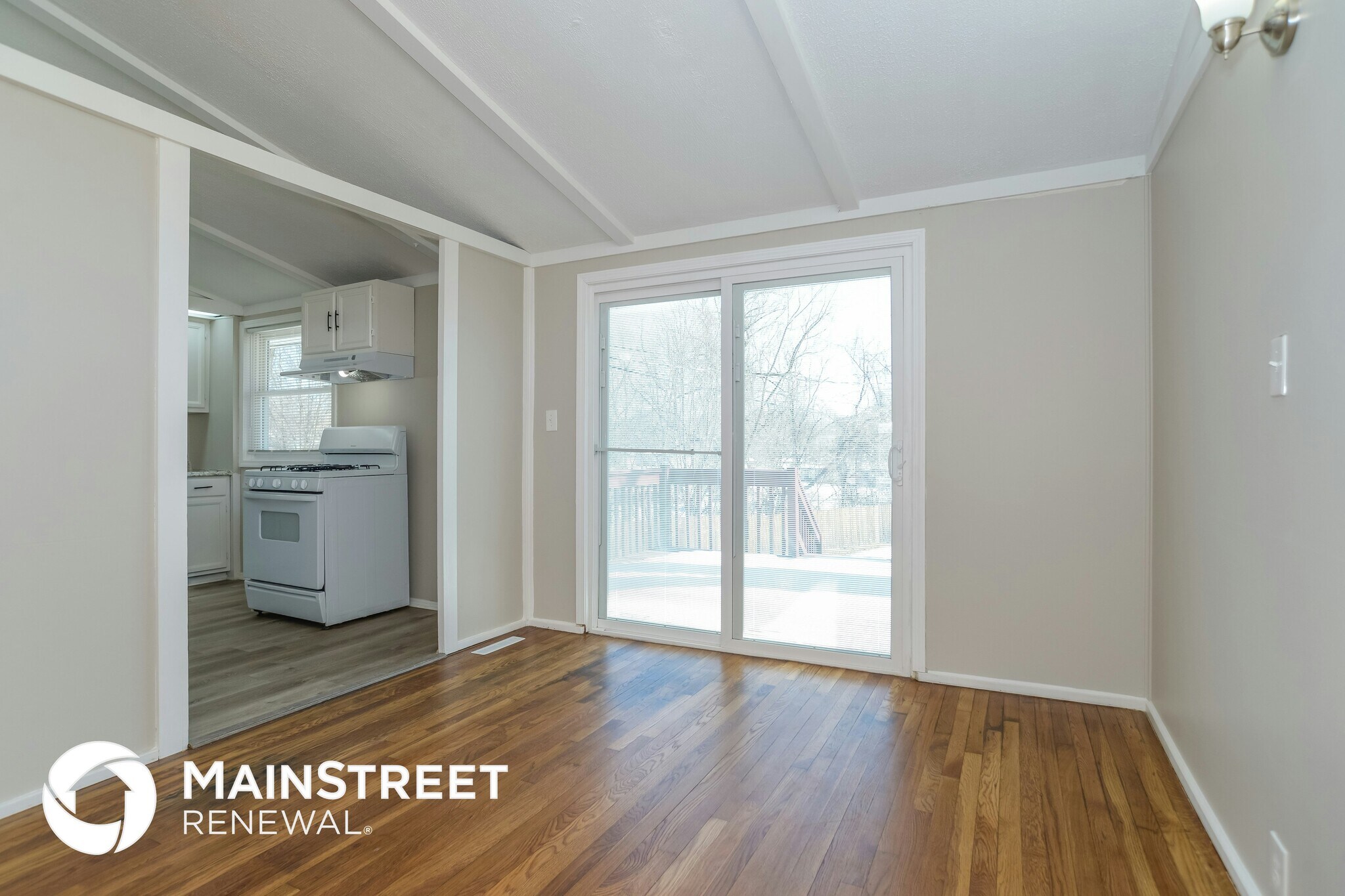 Building Photo - 5811 N Highland Ave