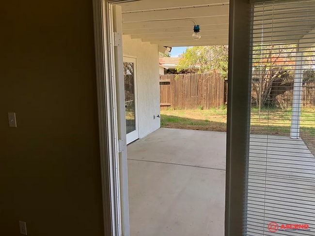 Building Photo - Fantastic Home Located In Rosedale!