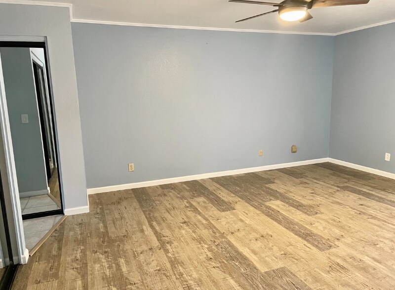 Building Photo - 15609 N 55th St