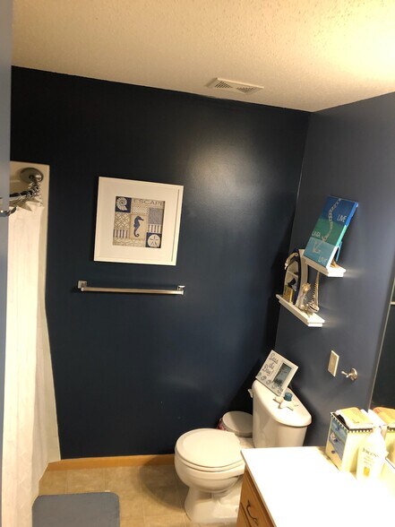 Building Photo - 2156 Willow Trail