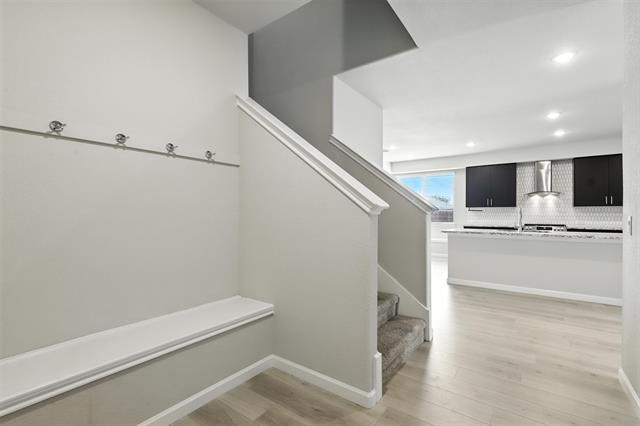 Building Photo - 925 Ridgehurst Dr